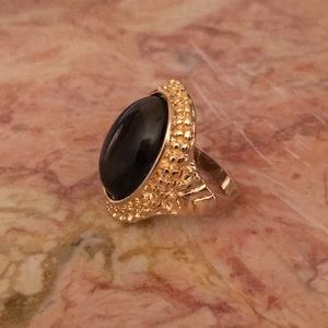 ☘️Gold Black Stone Ring